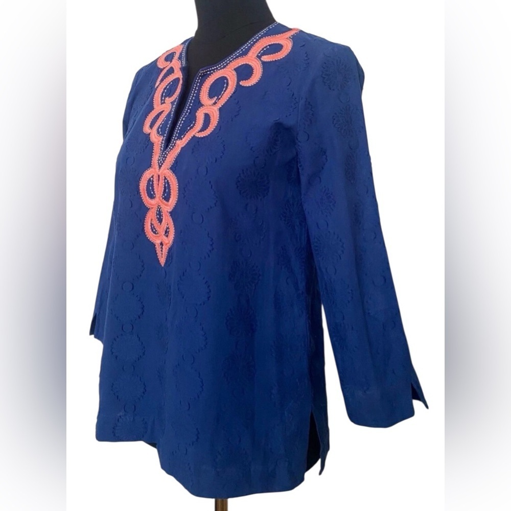 Lilly Pulitzer Amelia Island Blue Coral Embroidery Tunic Top Size XS - Picture 4 of 6